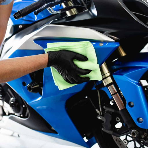 Limpieza de Motocicletas a mano